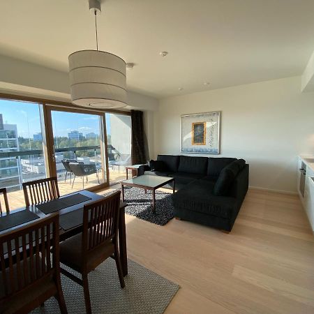 Ainoa Shopping Center Apartments - Tapiola エスポー エクステリア 写真