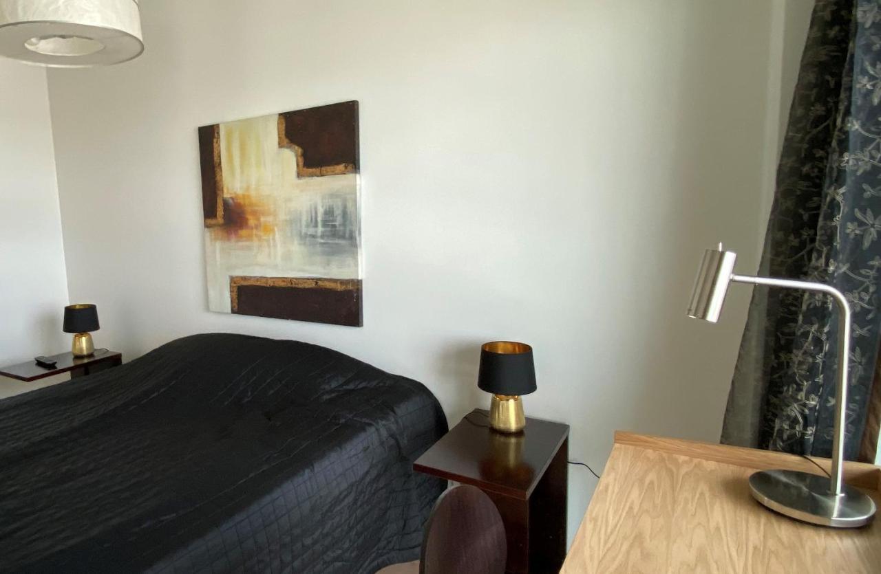 Ainoa Shopping Center Apartments - Tapiola エスポー エクステリア 写真